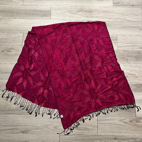 Fuchsia pashmina scarf - Picture 1 of 3